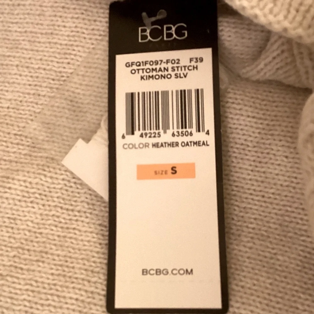BCBG Paris Turtle Neck Sweater Heather Oatmeal - Picture 6 of 8